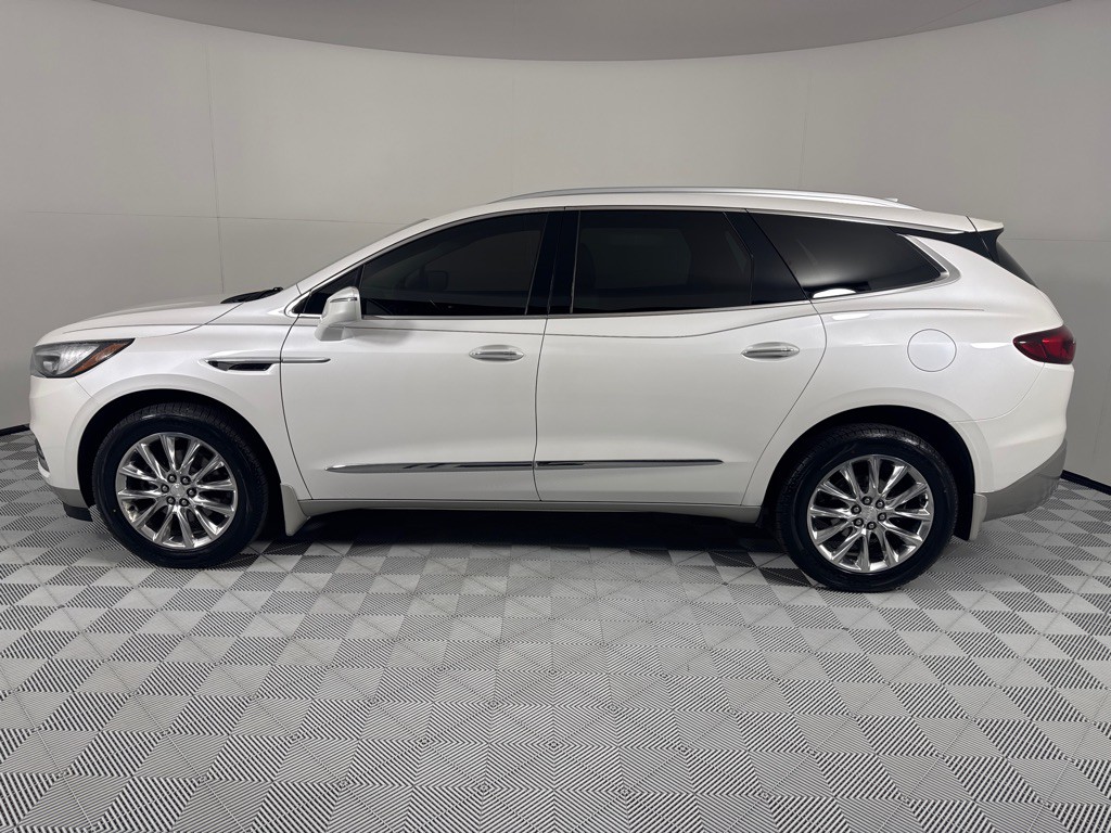 2018 Buick Enclave Image 9