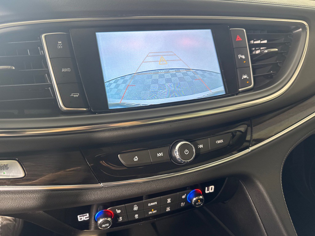 2018 Buick Enclave Image 18