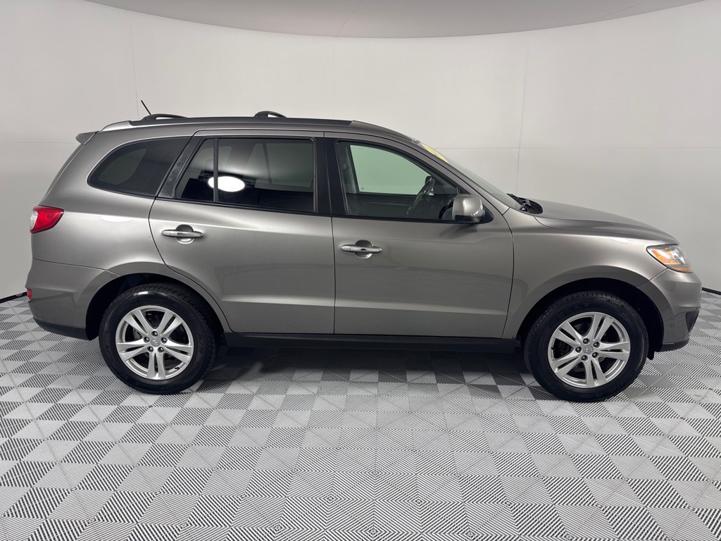 2011 Hyundai Santa Fe Image 4