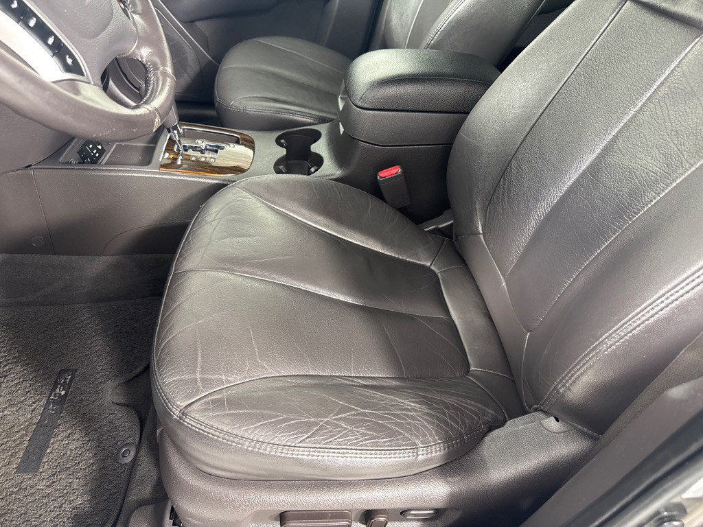 2011 Hyundai Santa Fe Image 9