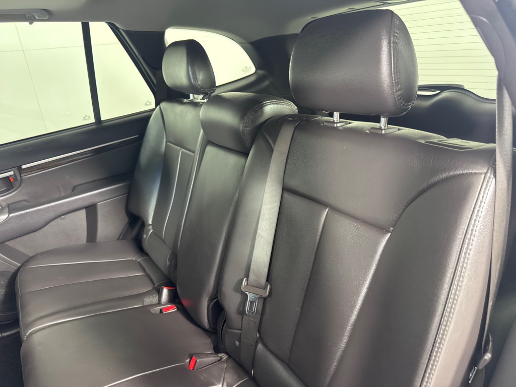 2011 Hyundai Santa Fe Image 17