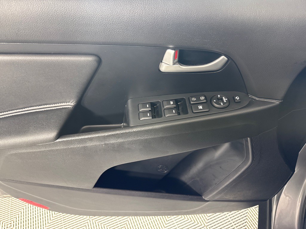 2016 Kia Sportage Image 8