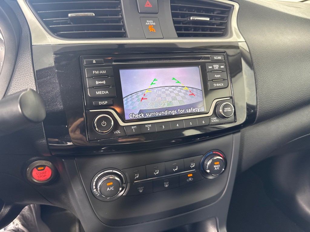 2016 Nissan Sentra Image 15