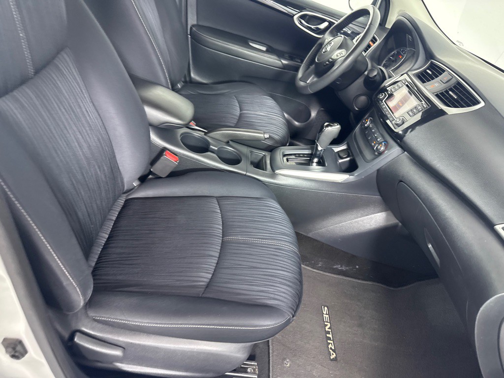 2016 Nissan Sentra Image 21