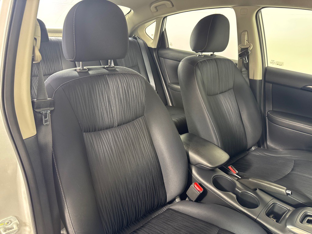 2016 Nissan Sentra Image 22