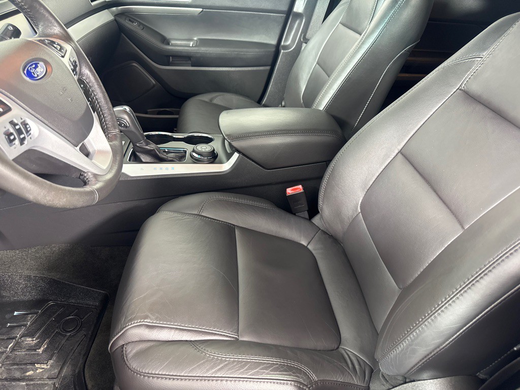 2015 Ford Explorer Image 10