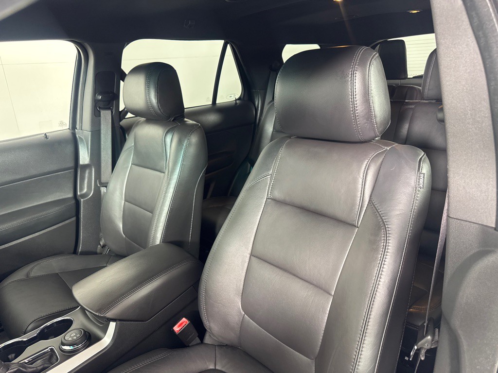 2015 Ford Explorer Image 11