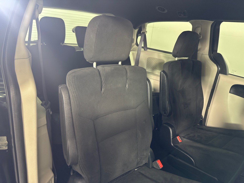 2017 Dodge Grand Caravan Image 25