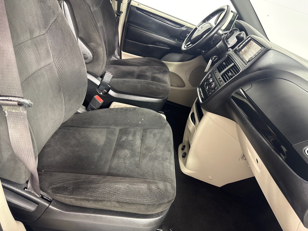 2017 Dodge Grand Caravan Image 26