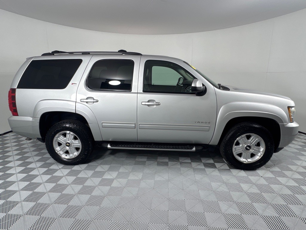 2011 Chevrolet Tahoe Image 4