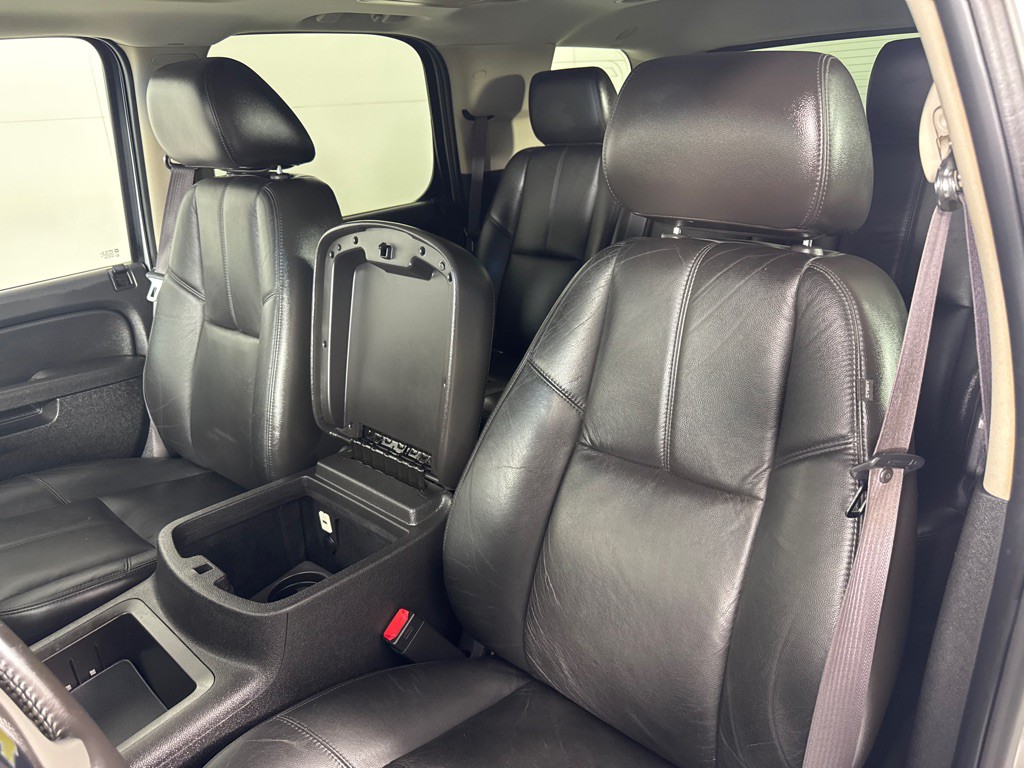 2011 Chevrolet Tahoe Image 14