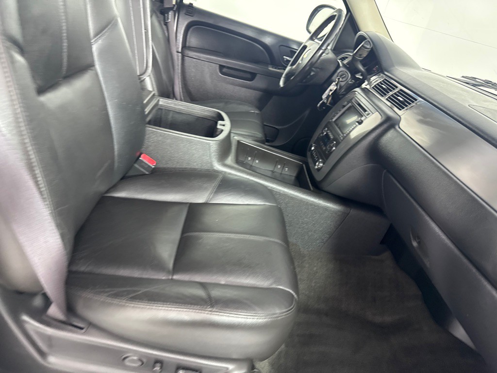 2011 Chevrolet Tahoe Image 24