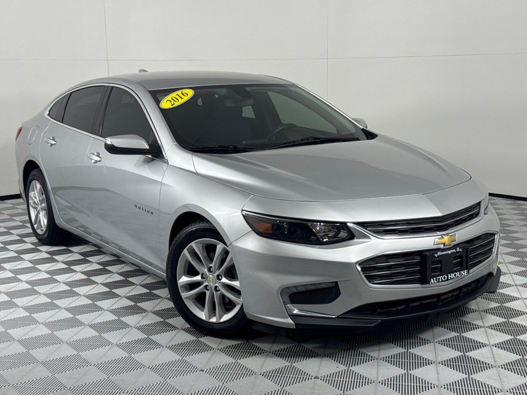 2016 Chevrolet Malibu Image 2