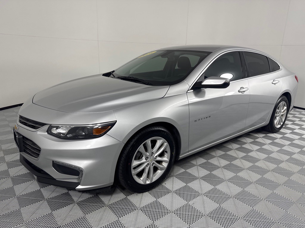 2016 Chevrolet Malibu Image 9