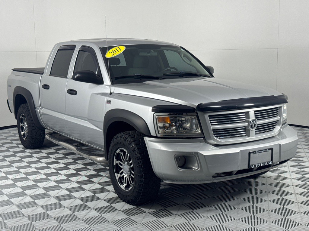 2011 Dodge Dakota Image 3