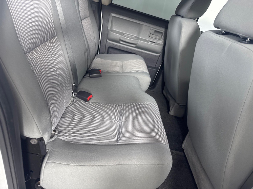 2011 Dodge Dakota Image 18