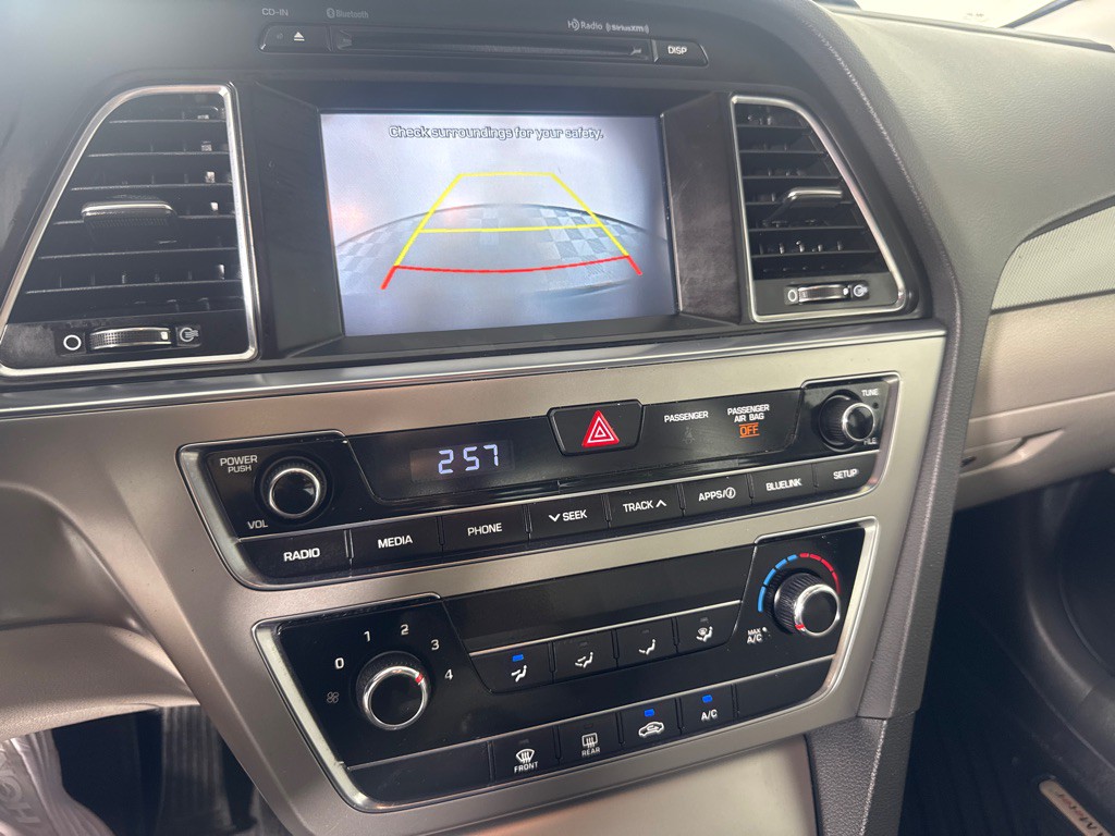 2016 Hyundai Sonata Image 16