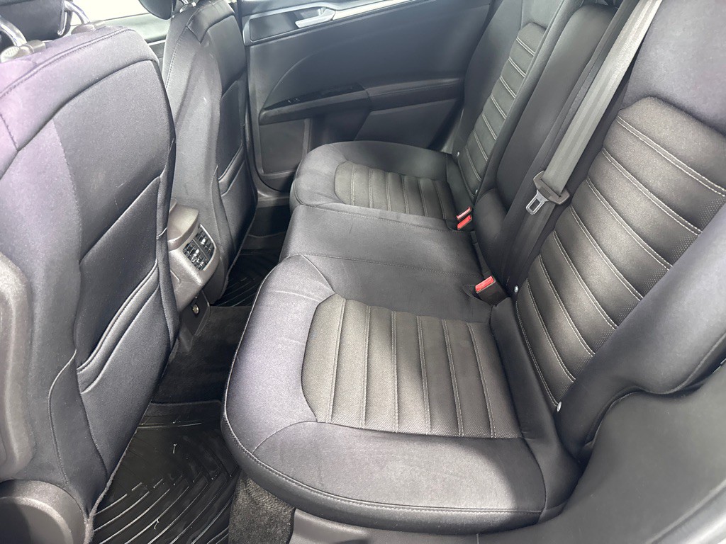 2014 Ford Fusion Image 19