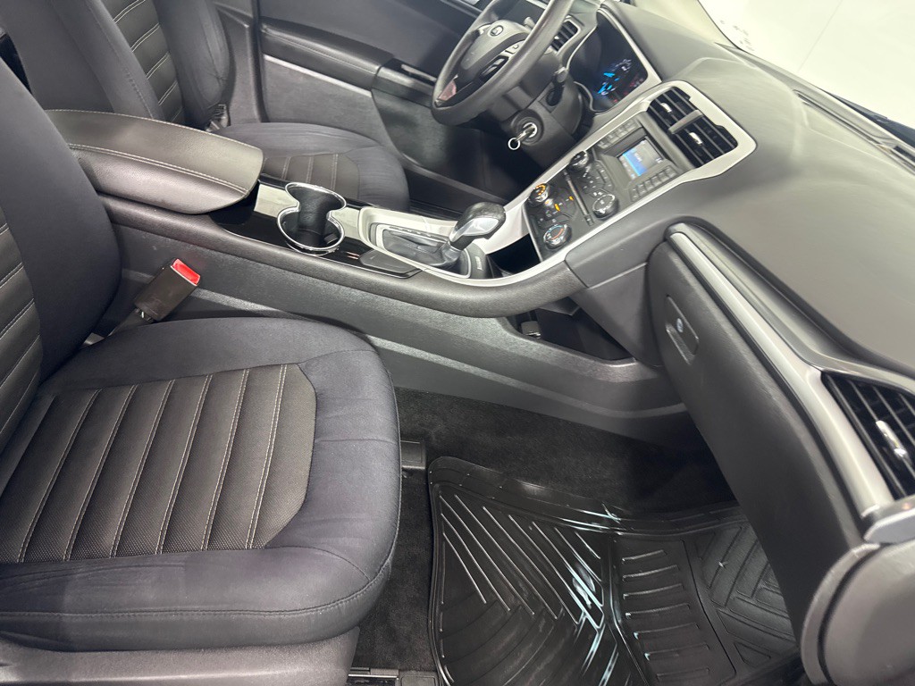 2014 Ford Fusion Image 23