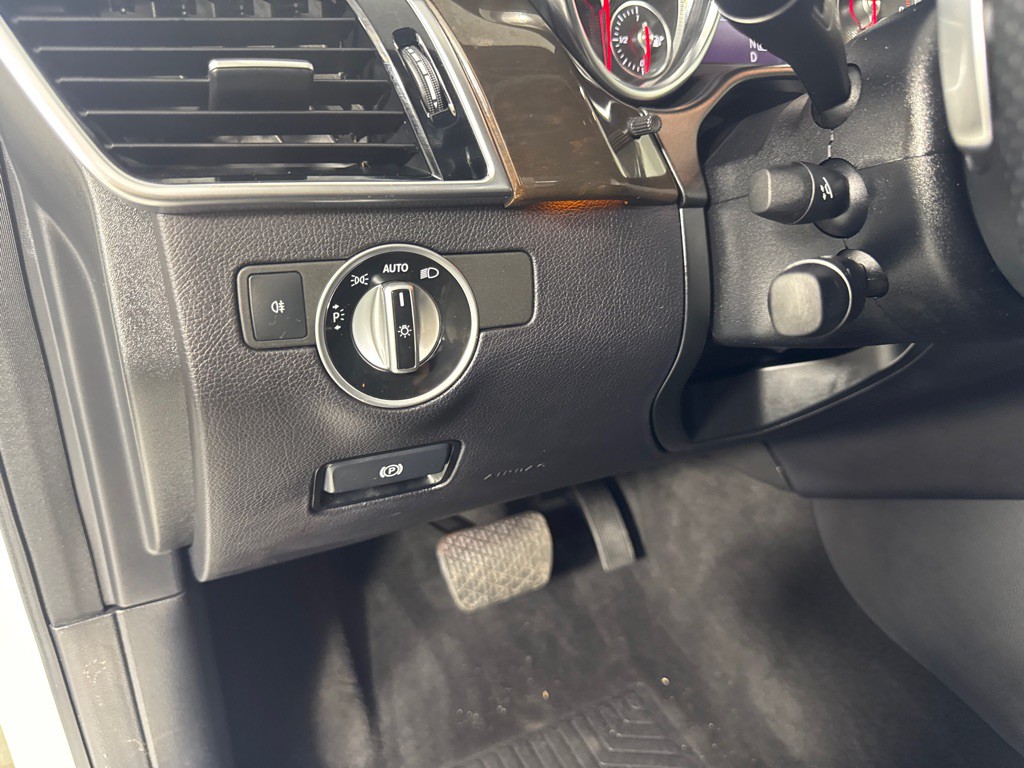 2017 Mercedes-Benz GLS-Class Image 16