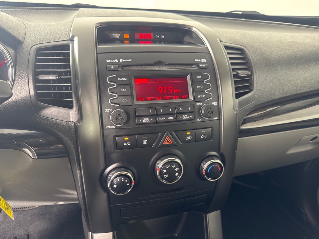 2013 Kia Sorento Image 14