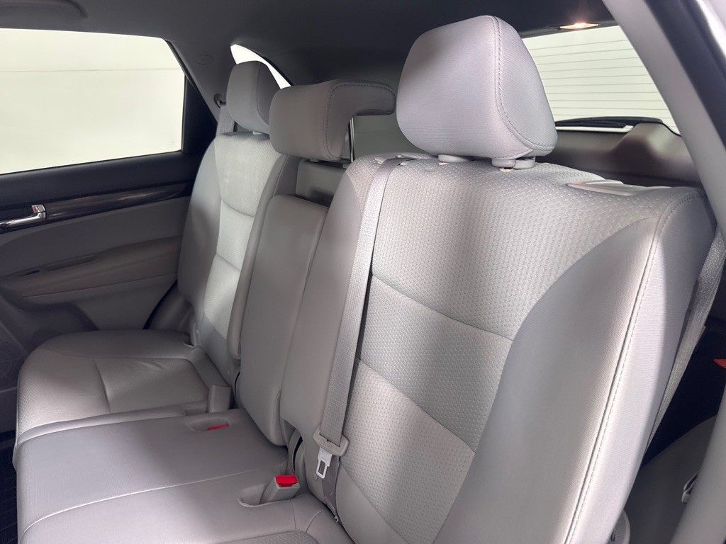 2013 Kia Sorento Image 17