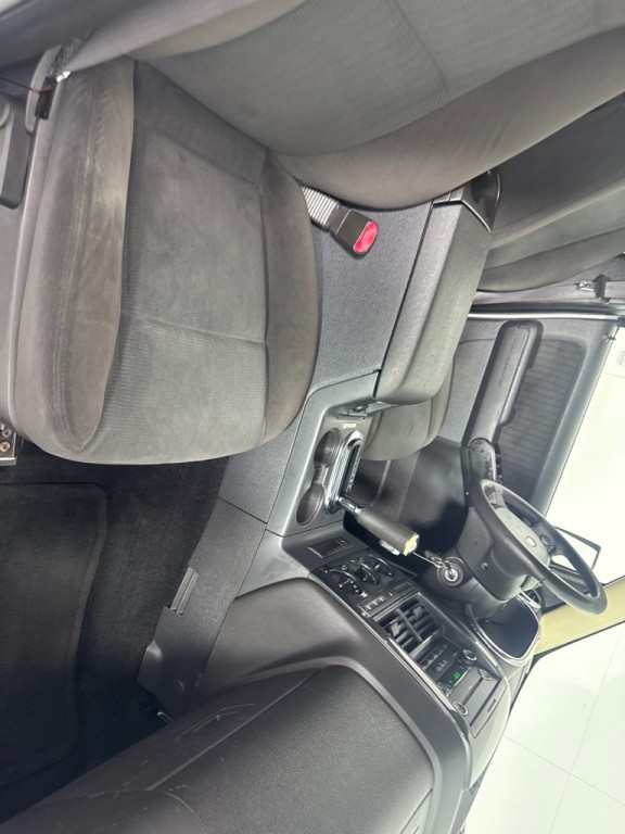 2010 Ford Explorer Image 24