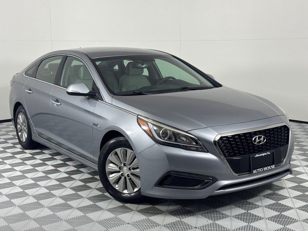 2016 Hyundai Sonata Image 2