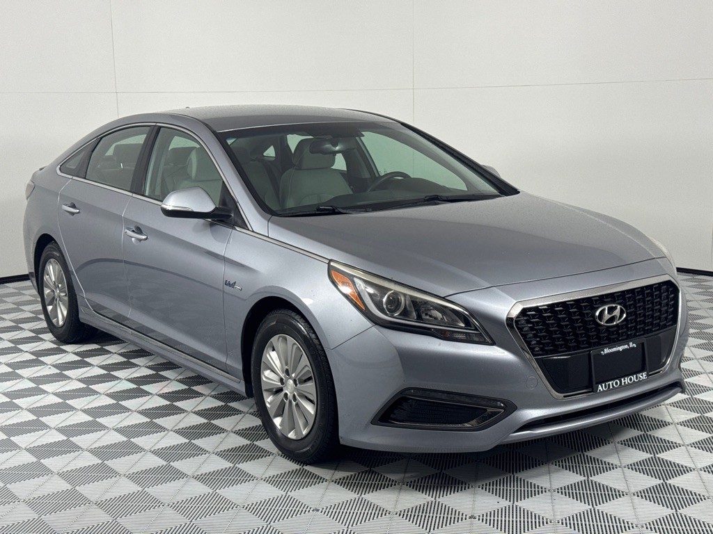 2016 Hyundai Sonata Image 3