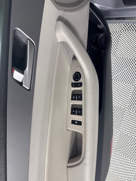 2016 Hyundai Sonata Image 12