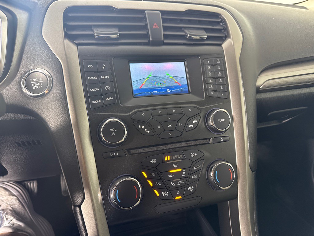 2018 Ford Fusion Image 19