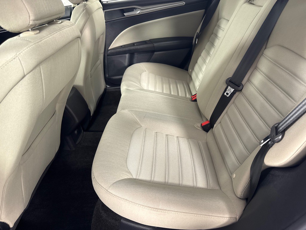 2018 Ford Fusion Image 21