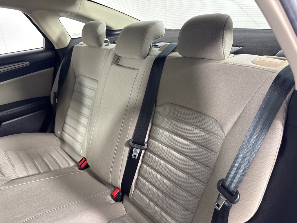 2018 Ford Fusion Image 22
