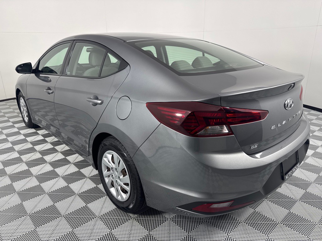 2019 Hyundai Elantra Image 8