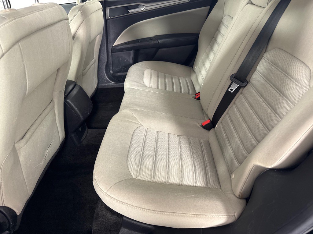 2018 Ford Fusion Image 19
