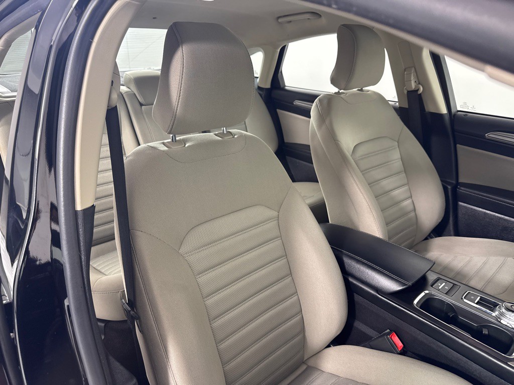 2018 Ford Fusion Image 24