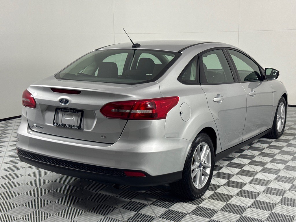2017 Ford Focus Image 5