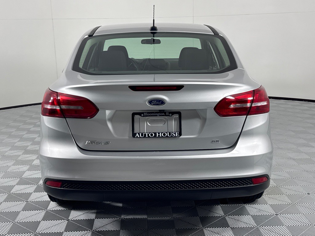 2017 Ford Focus Image 6