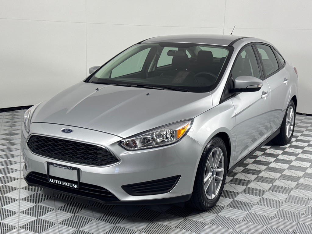 2017 Ford Focus Image 8