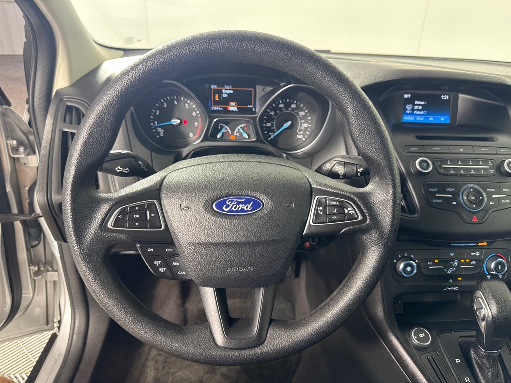 2017 Ford Focus Image 14