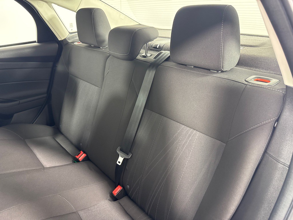 2017 Ford Focus Image 19