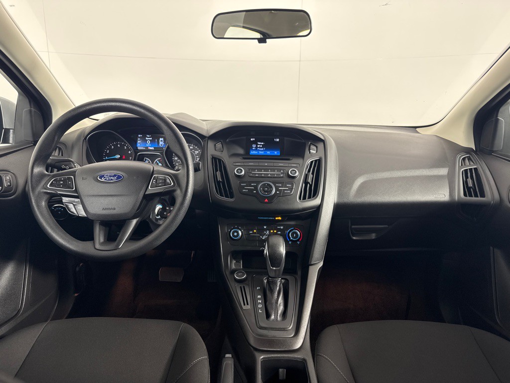 2017 Ford Focus Image 24
