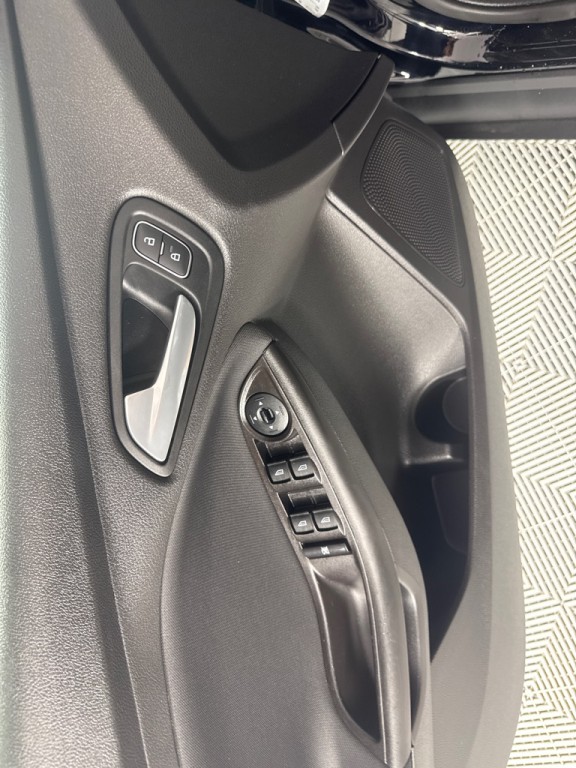 2018 Ford Focus Image 11