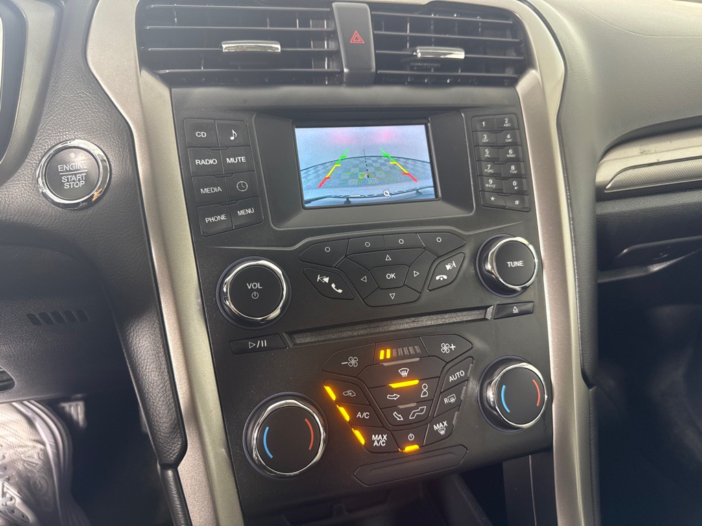 2017 Ford Fusion Image 16