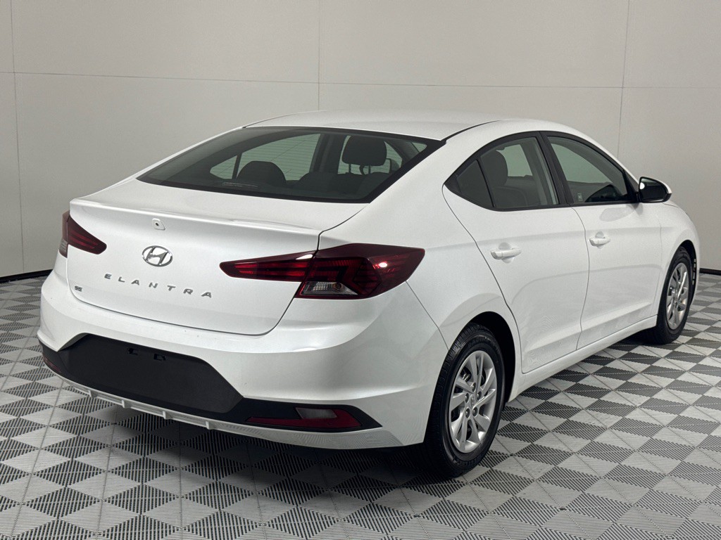 2020 Hyundai Elantra Image 5