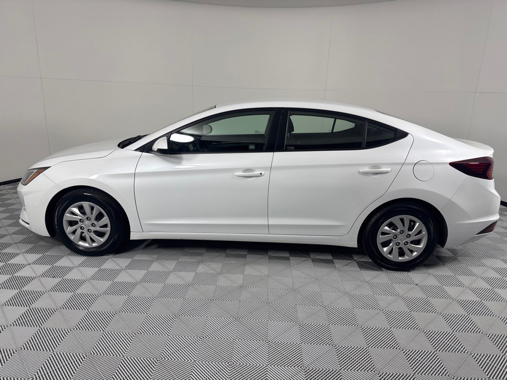 2020 Hyundai Elantra Image 8