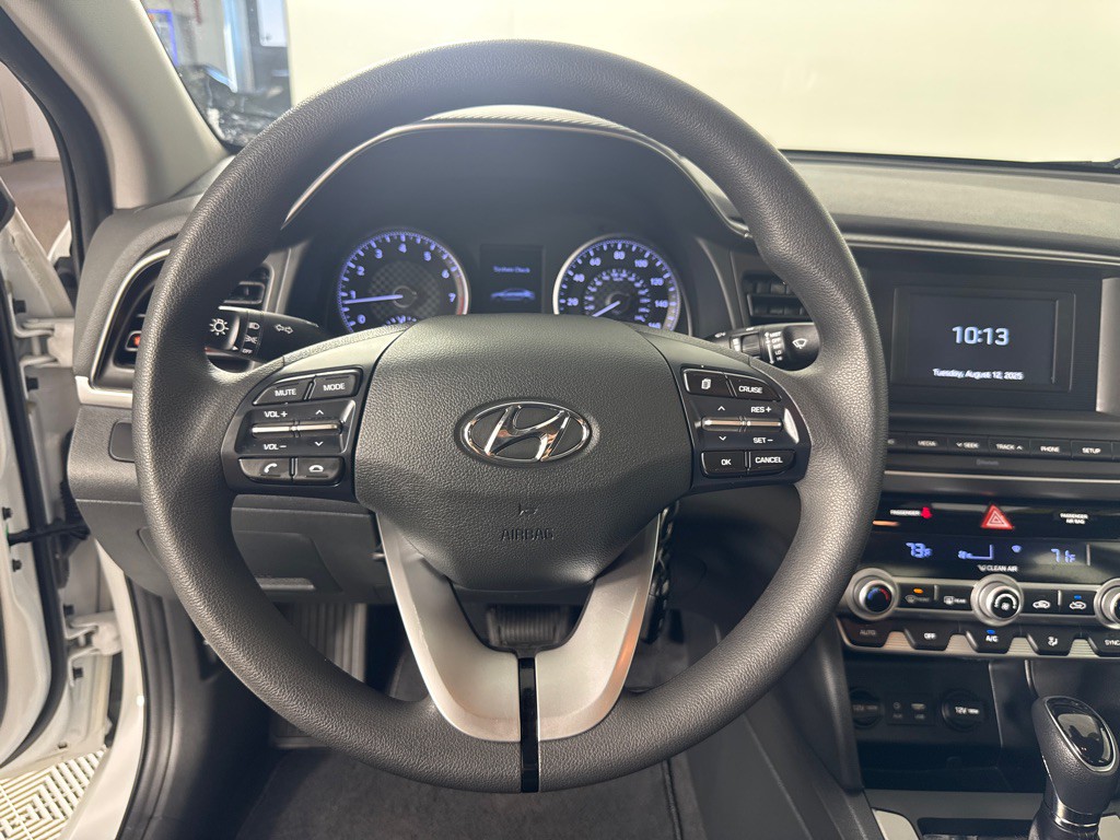 2020 Hyundai Elantra Image 15