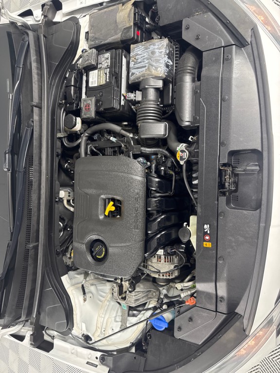 2020 Hyundai Elantra Image 25