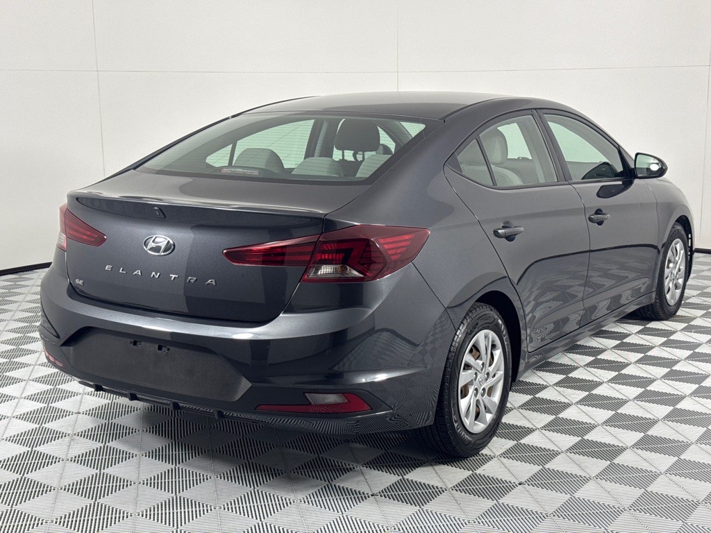 2020 Hyundai Elantra Image 5