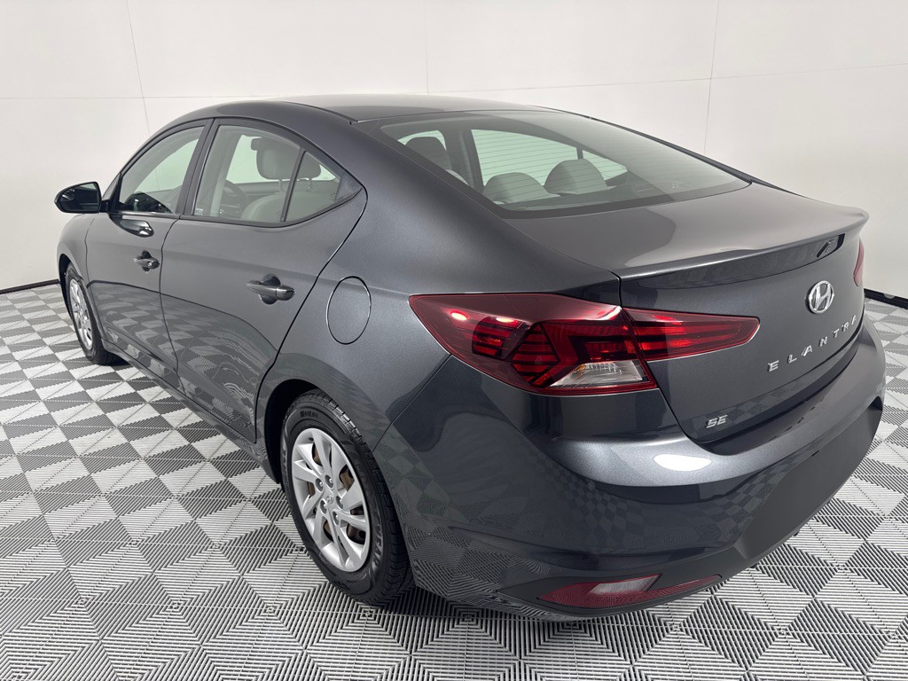 2020 Hyundai Elantra Image 8